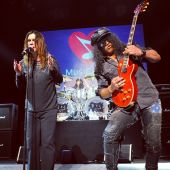 Slash solo 2014 0512_musicares slash (17)